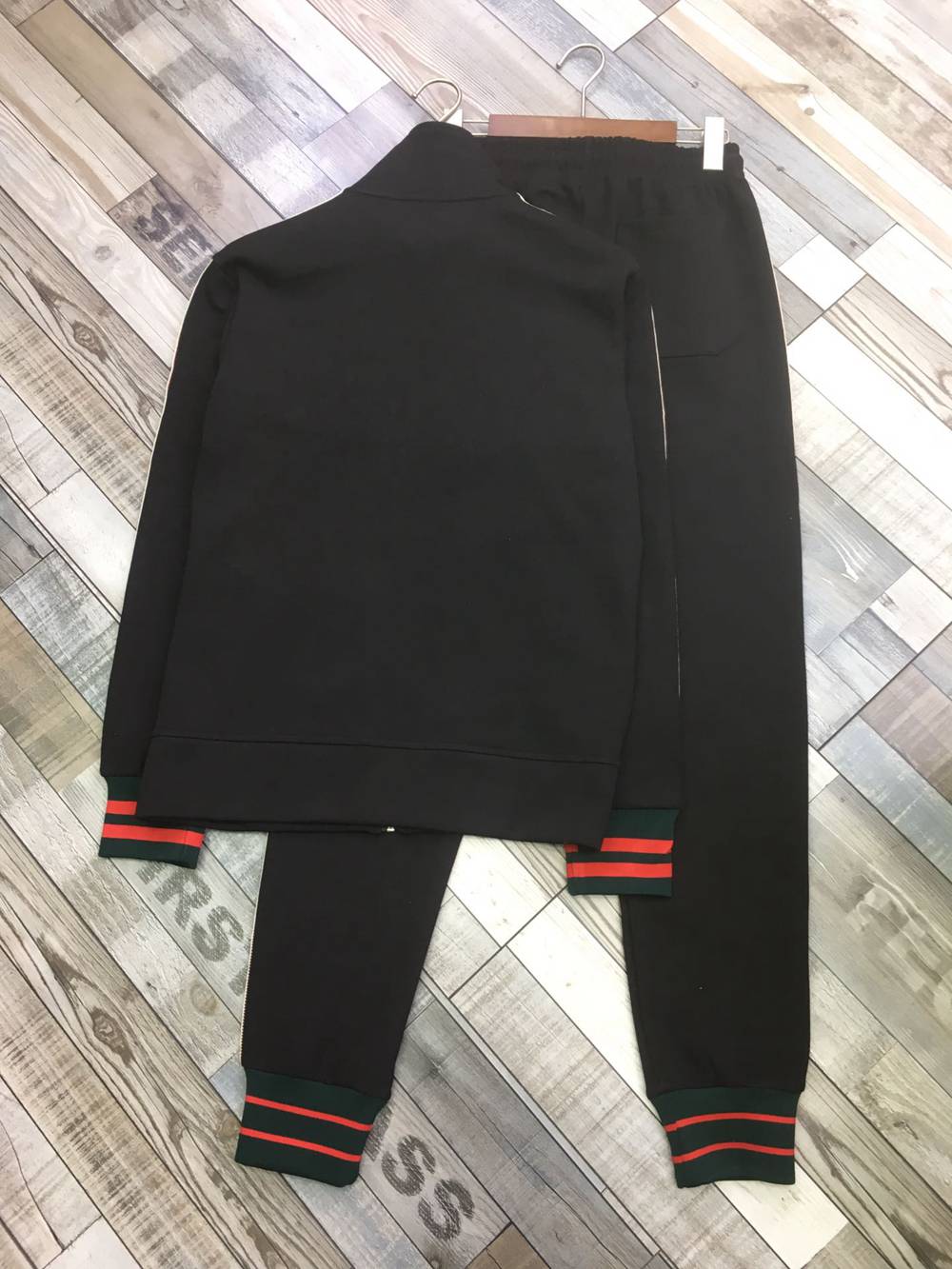 Gvc*1 suit